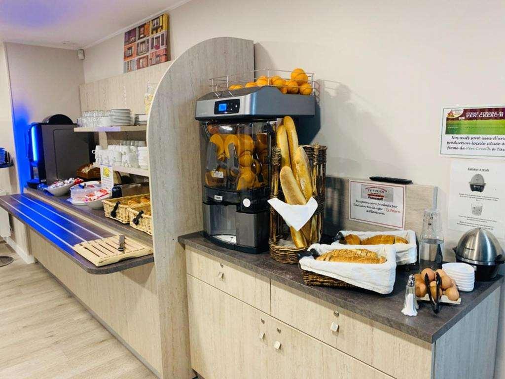 Brit Hotel Morlaix Saint-Martin-des-Champs  Restaurace fotografie